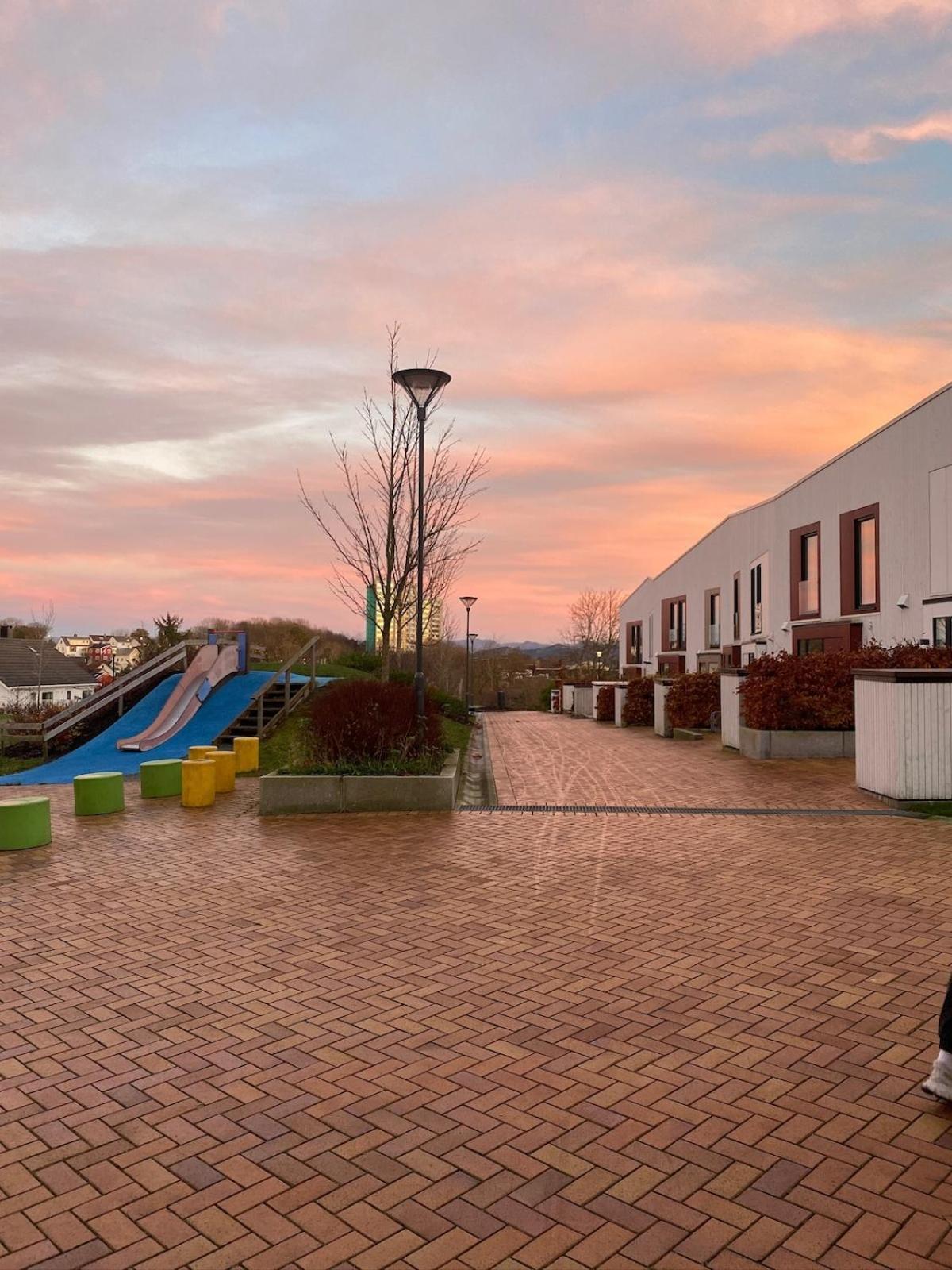 Modern & Leilighet